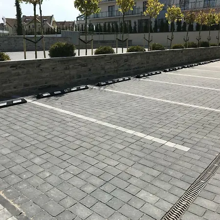Klifowa 1 * ريفال